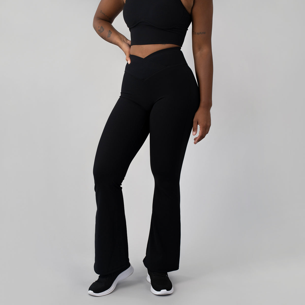 Ember Ribbed Vbelt Legging - Black