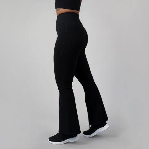 Ember Ribbed Vbelt Legging - Black