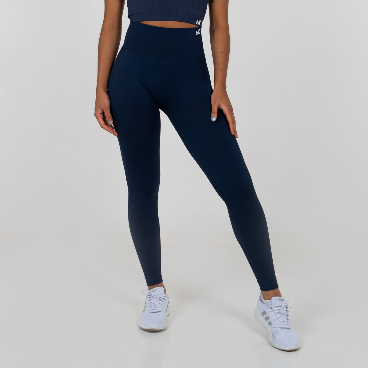 Legacy - Navy Scrunch Leggings